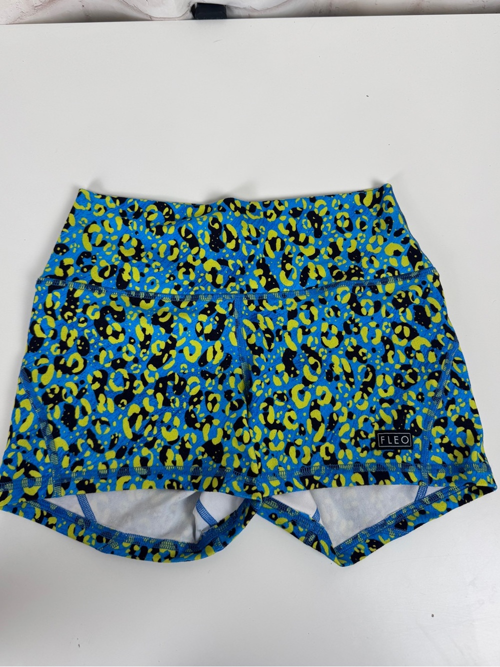 FLEO Apex Contour Madison Leopard Print Size Small